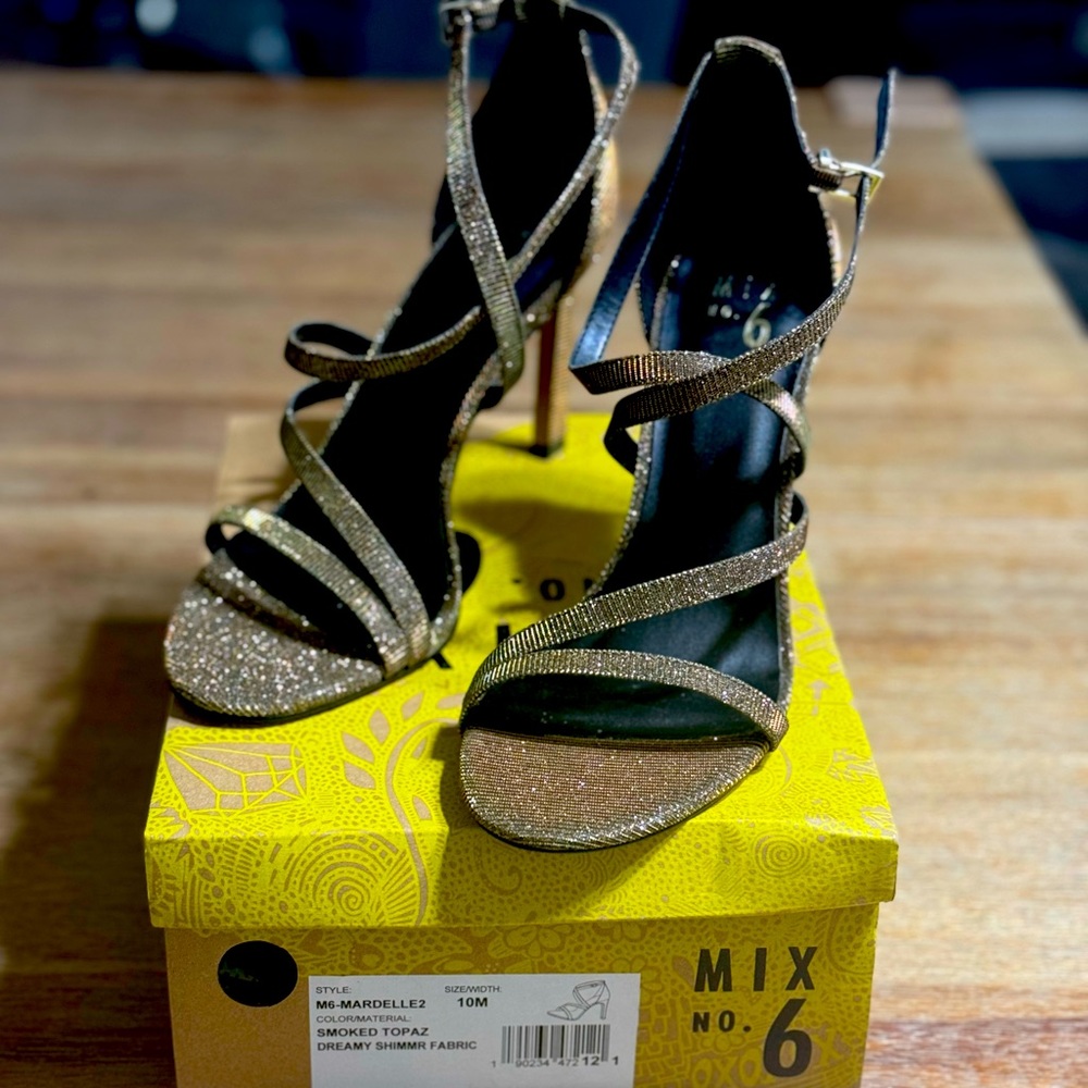 Mix No. 6 shoes, size 10M, like new